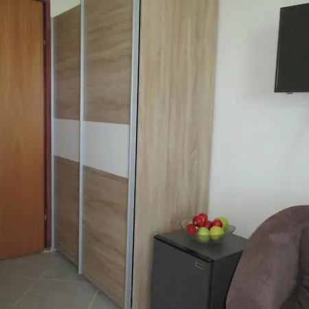 Sobe Bukaleta Frühstückspension Loznati