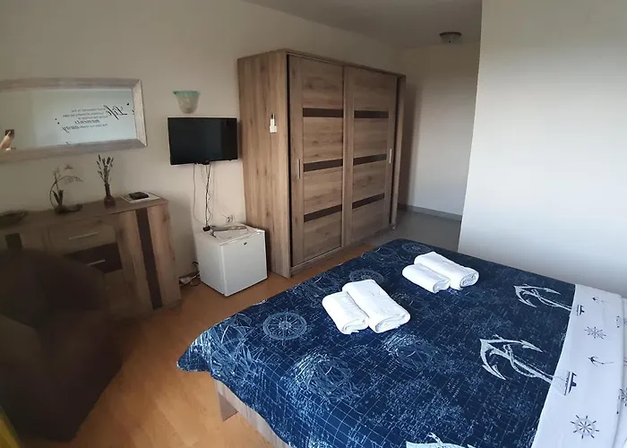 Alojamento de Acomodação e Pequeno-almoço Sobe Bukaleta Loznati